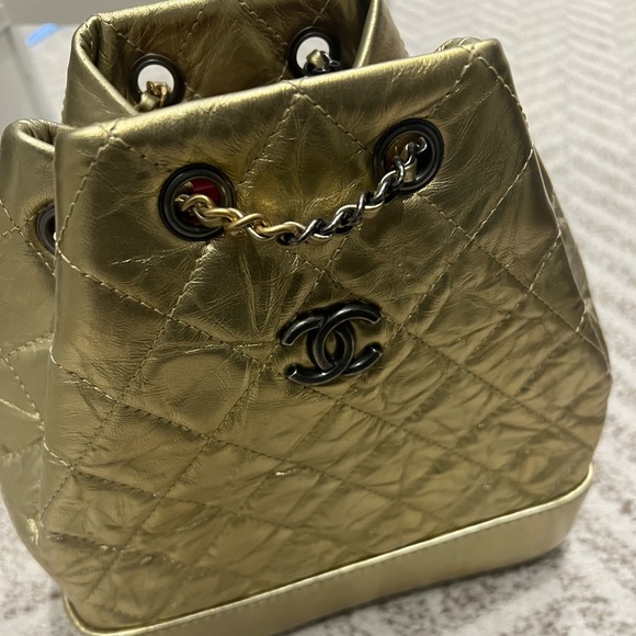 Gold Chanel bag pack with gold and silver chain straps - Picture 1 of 5